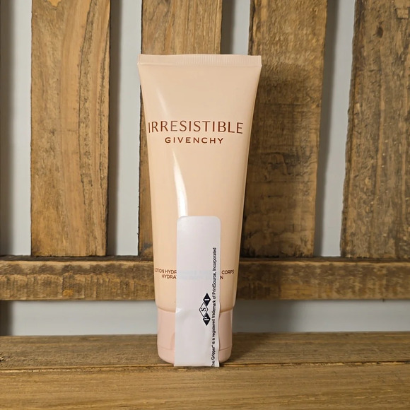 Givenchy Irresistible Lotion 75ml - Picture 1 of 2